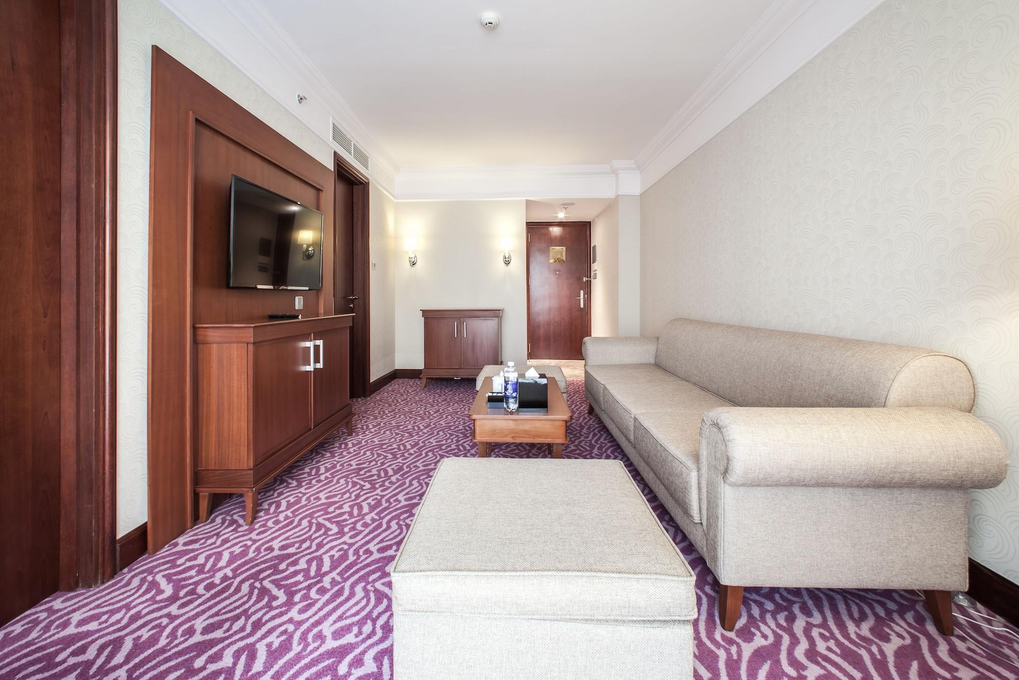อาร์มี่ โฮเต็ล เหงียน ตริ ฟวง Hotel ฮานอย ภายนอก รูปภาพ