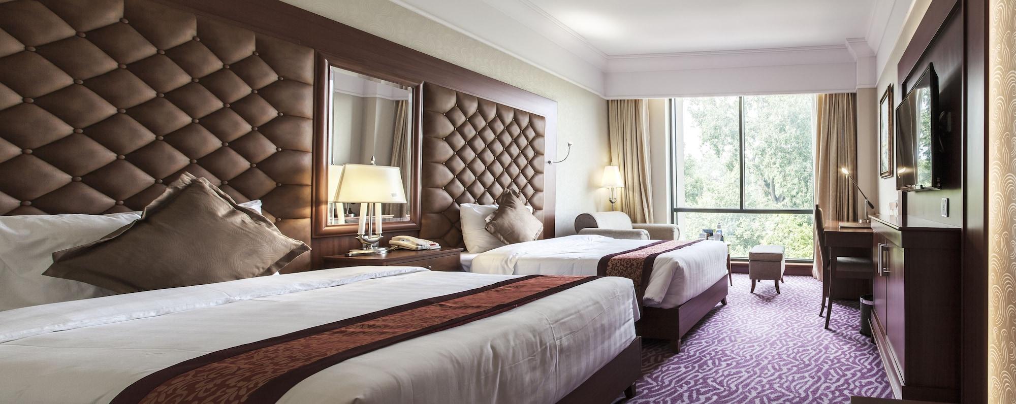 อาร์มี่ โฮเต็ล เหงียน ตริ ฟวง Hotel ฮานอย ภายนอก รูปภาพ