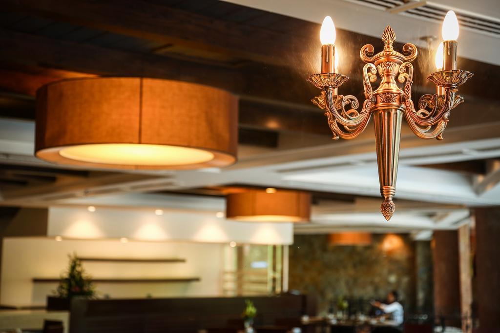 อาร์มี่ โฮเต็ล เหงียน ตริ ฟวง Hotel ฮานอย ภายนอก รูปภาพ