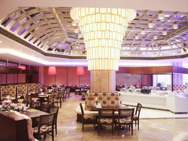อาร์มี่ โฮเต็ล เหงียน ตริ ฟวง Hotel ฮานอย ภายนอก รูปภาพ