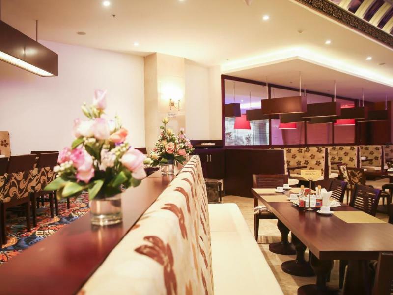 อาร์มี่ โฮเต็ล เหงียน ตริ ฟวง Hotel ฮานอย ภายนอก รูปภาพ