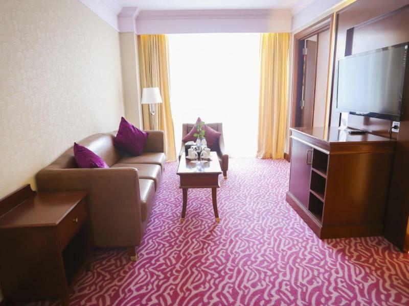 อาร์มี่ โฮเต็ล เหงียน ตริ ฟวง Hotel ฮานอย ภายนอก รูปภาพ
